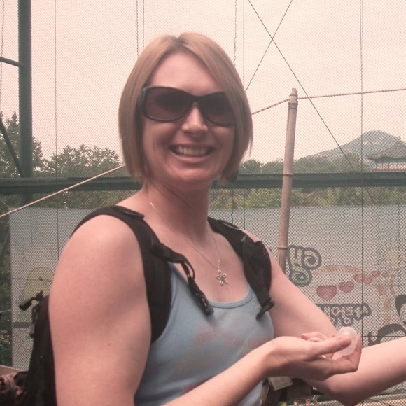 Meet your Posher, Hiliary - Picture 1 of 1